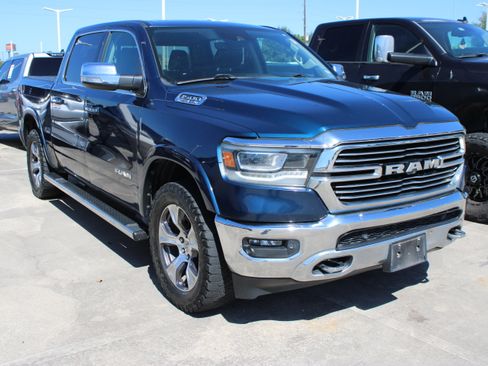 Used 2022 RAM 1500 Laramie AWD/4WD image 2