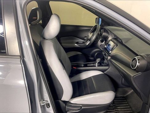 Used 2024 Nissan Kicks SR w/ SR Premium Package FWD image 9