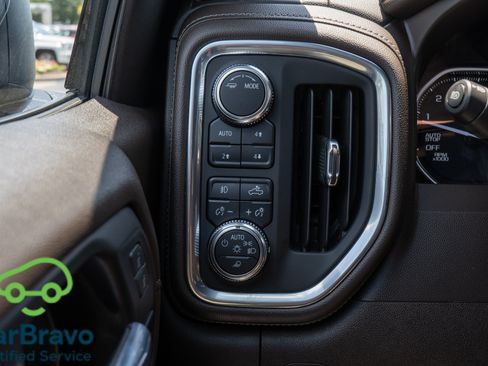 Used 2021 GMC Sierra 1500 SLT w/ SLT Premium Plus Package AWD/4WD image 26