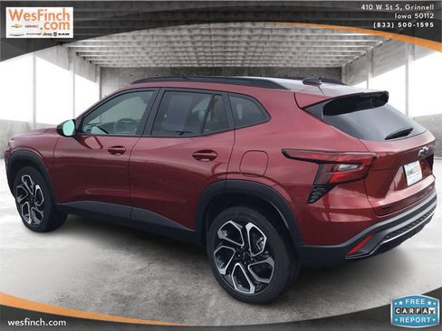 Used 2024 Chevrolet Trax RS image 7