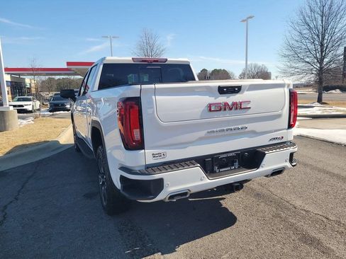 Used 2024 GMC Sierra 1500 AT4 w/ Technology Package AWD/4WD image 5