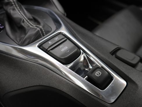 Used 2017 Chevrolet Camaro SS RWD image 44