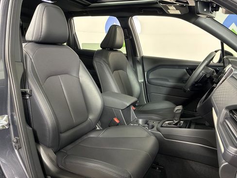 Used 2025 Subaru Forester Limited AWD/4WD image 36