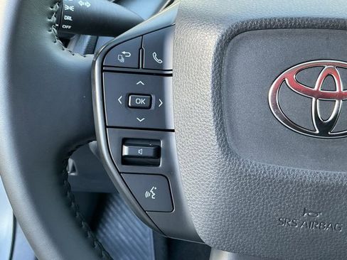 Used 2024 Toyota Prius LE image 27