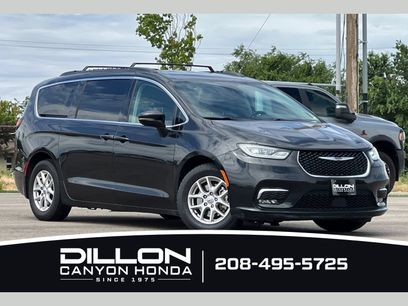 Used 2022 Chrysler Pacifica Touring-L