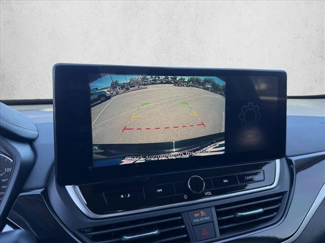 Used 2024 Nissan Altima 2.5 SR w/ SR Premium Package FWD image 18