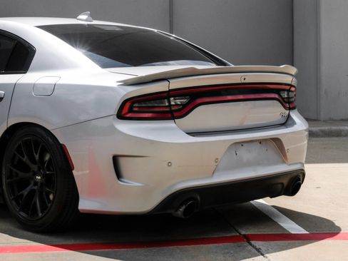 Used 2021 Dodge Charger R/T RWD image 13
