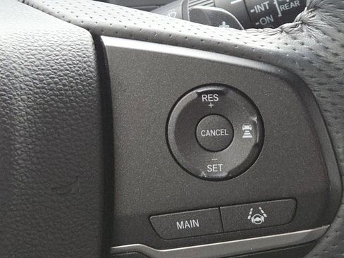 Used 2023 Honda Passport EX-L image 8