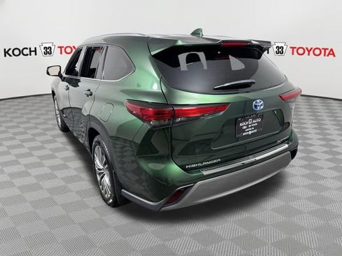 Used 2023 Toyota Highlander Platinum AWD/4WD image 6