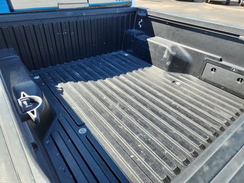 Used 2023 Toyota Tacoma SR5 image 8