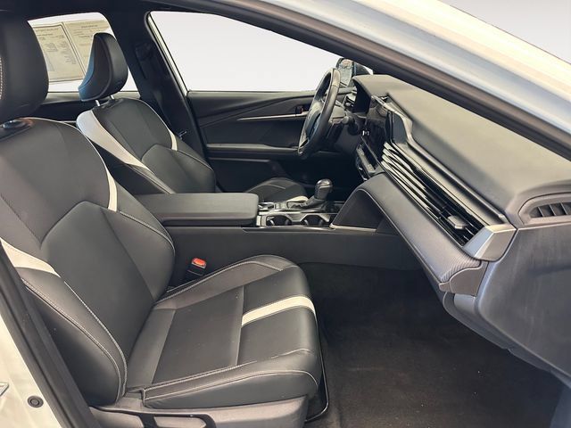 Used 2025 Toyota Camry SE FWD image 15