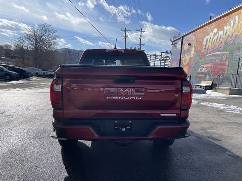 Used 2025 GMC Canyon Elevation w/ Convenience Package image 4