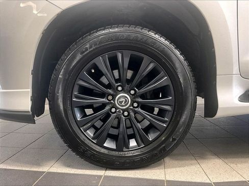Used 2022 Lexus GX 460 Premium w/ Accessory Package AWD/4WD image 7