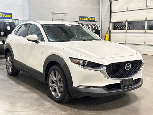 Certified 2022 MAZDA CX-30 AWD 2.5 S w/ Select Package image 3