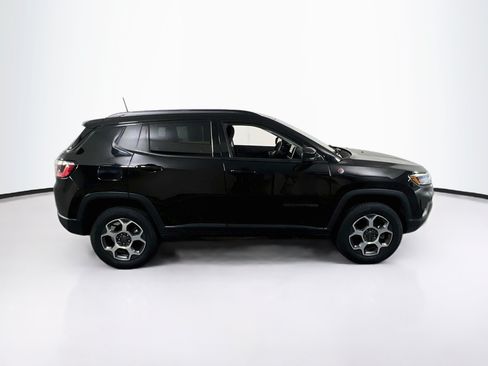 Used 2022 Jeep Compass Trailhawk AWD/4WD image 4