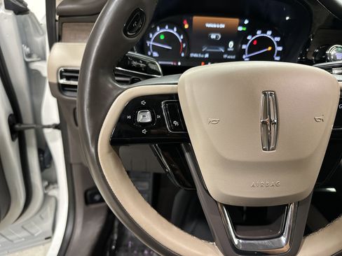 Used 2020 Lincoln Corsair Reserve w/ Equipment Group 201A image 19