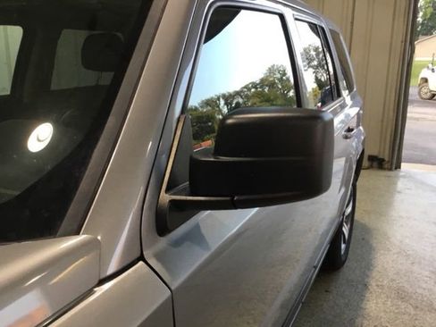 Used 2017 Jeep Patriot Sport image 11