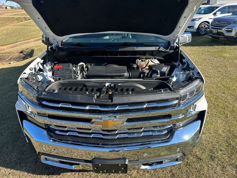 Used 2021 Chevrolet Silverado 1500 LTZ image 20