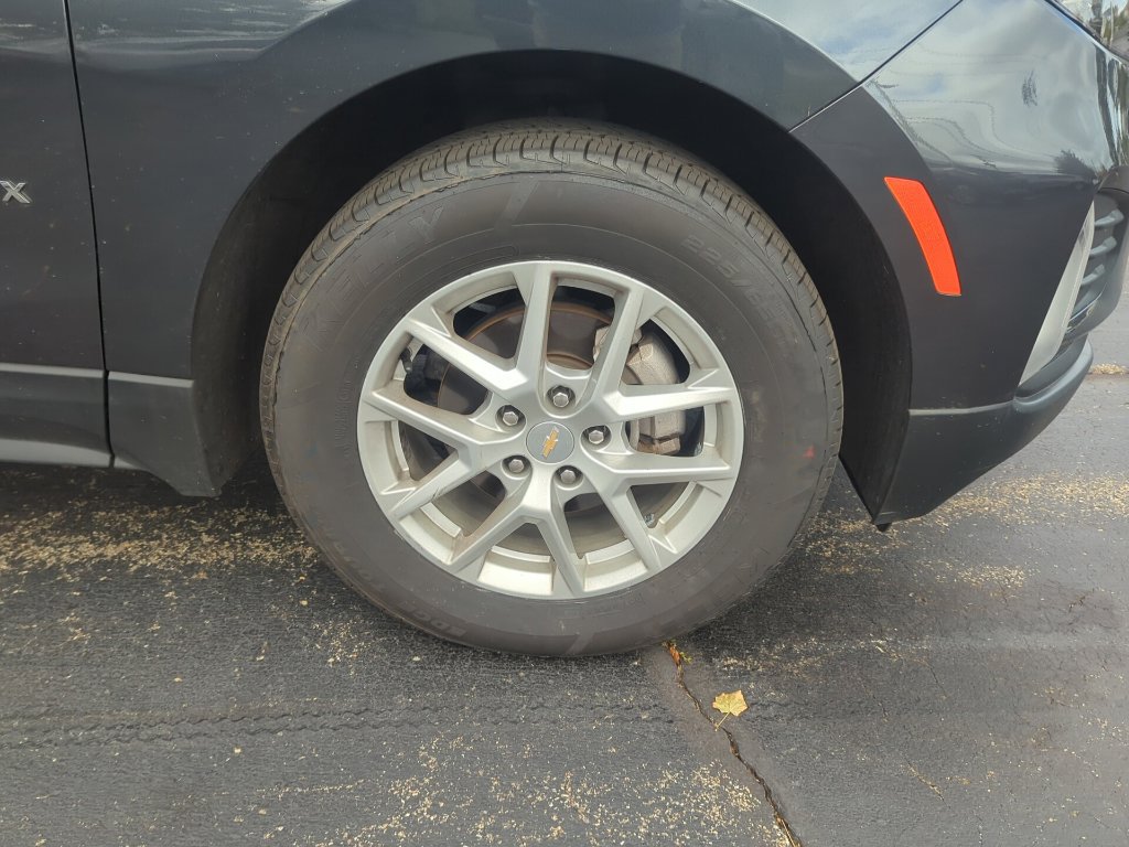 Certified 2023 Chevrolet Equinox LT AWD/4WD image 10