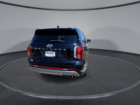 Used 2024 Hyundai Palisade Limited FWD image 7