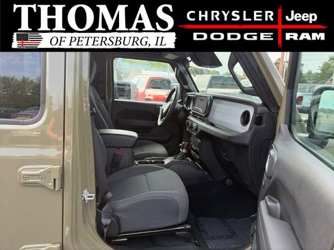 Used 2025 Jeep Wrangler Unlimited Sport AWD/4WD image 25