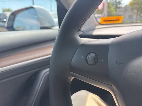 Used 2023 Tesla Model 3 Standard Range RWD image 27
