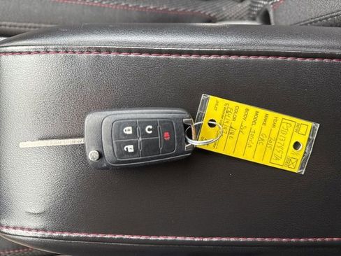 Used 2015 GMC Terrain SLE w/ Convenience Package image 8