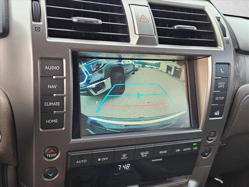 Used 2016 Lexus GX 460 w/ Premium Package AWD/4WD image 14