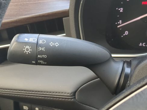 Used 2022 Toyota Avalon XLE w/ Moonroof Package FWD image 27