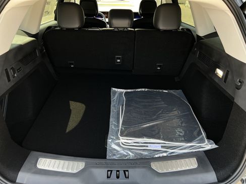 New 2025 Lincoln Nautilus Premier w/ Equipment Group 102A image 31