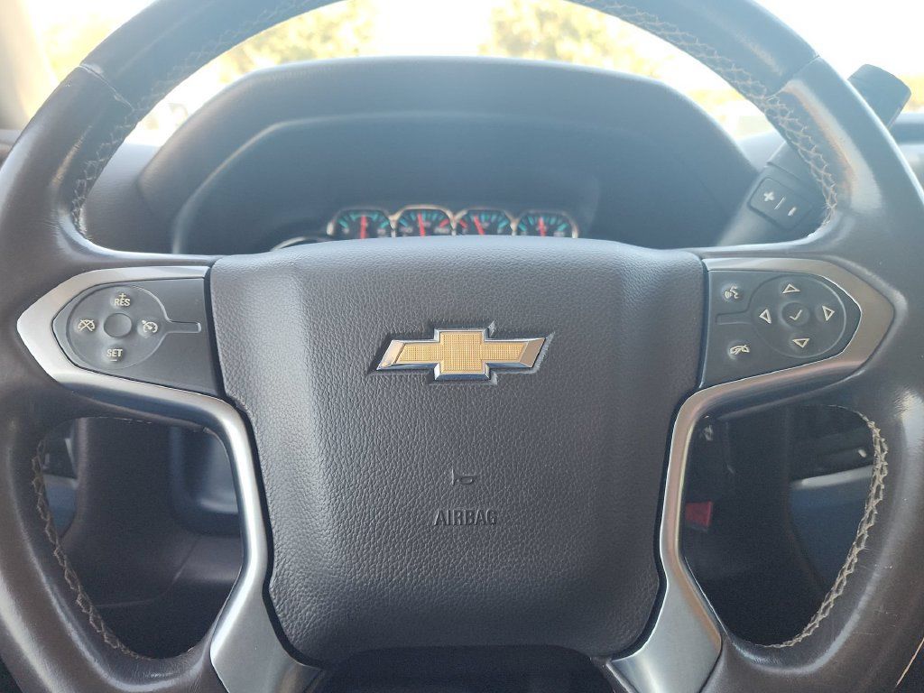 Used 2015 Chevrolet Silverado 1500 LT w/ LT Convenience Package AWD/4WD image 14