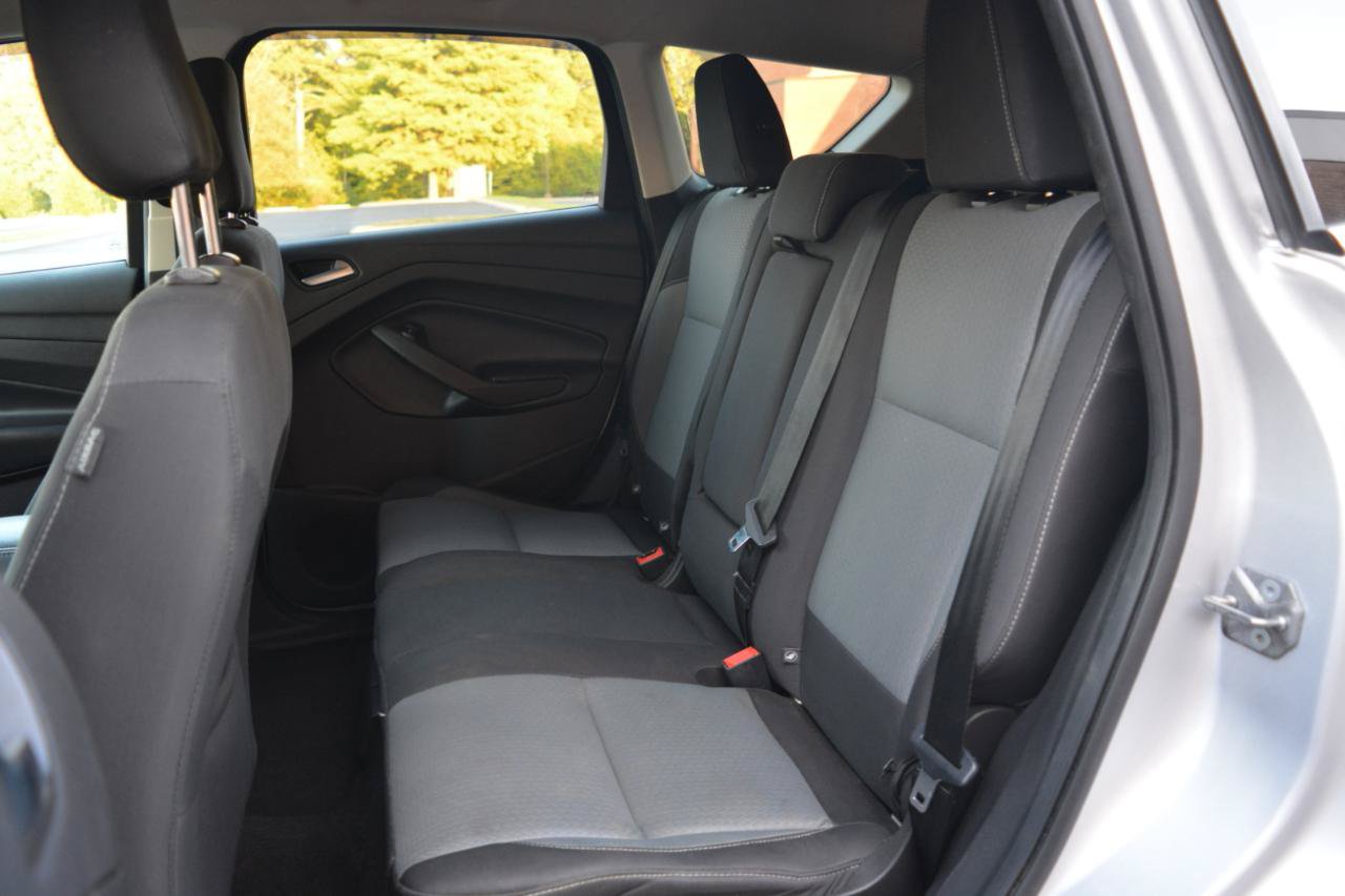 Used 2018 Ford Escape SE FWD image 12