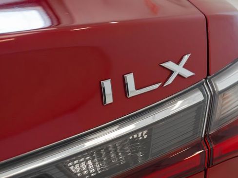 Used 2019 Acura ILX FWD image 11