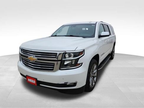 Certified 2019 Chevrolet Suburban Premier image 3