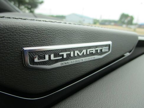New 2026 GMC Yukon Denali Ultimate AWD/4WD image 29