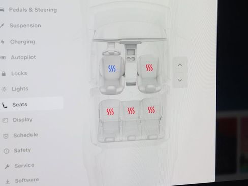 Used 2022 Tesla Model X image 9