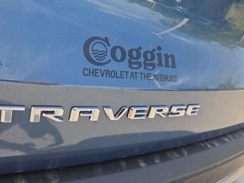 New 2026 Chevrolet Traverse LT w/ Driver Confidence Package FWD image 31