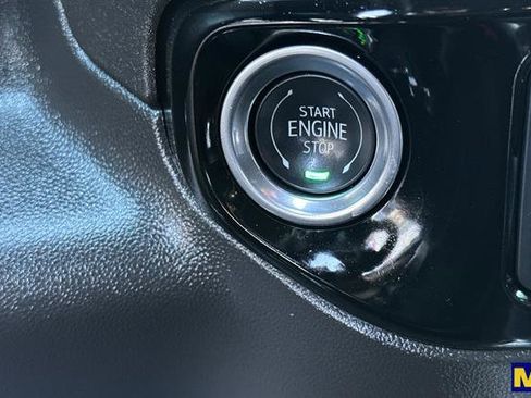 Used 2025 Chevrolet Silverado 1500 LT image 29