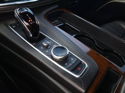 Used 2023 Cadillac Escalade ESV Sport Platinum AWD/4WD image 33