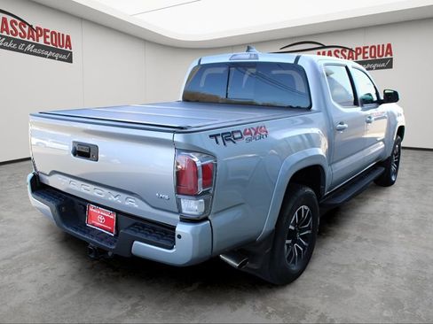 Used 2023 Toyota Tacoma TRD Sport w/ Technology Package image 5