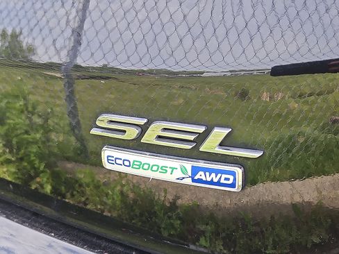 Used 2019 Ford Edge SEL AWD/4WD image 10