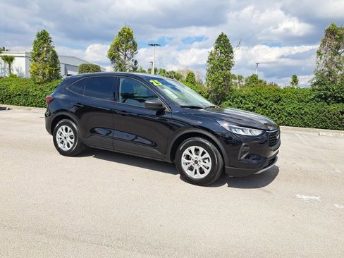 Certified 2025 Ford Escape Active image 31