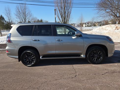 Certified 2023 Lexus GX 460 Premium image 2