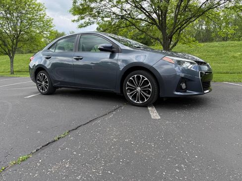 Used 2015 Toyota Corolla S image 1