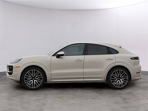 New 2026 Porsche Cayenne Coupe image 2