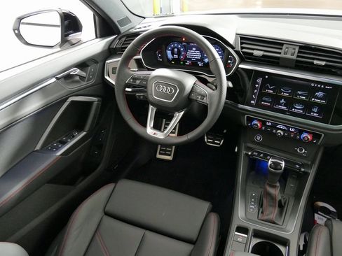 New 2025 Audi Q3 2.0T Premium Plus image 23