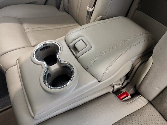 Used 2015 Cadillac SRX Luxury w/ Driver Awareness Package FWD image 30