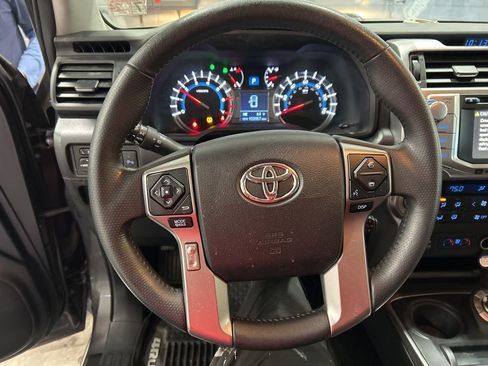 Used 2018 Toyota 4Runner Limited image 14