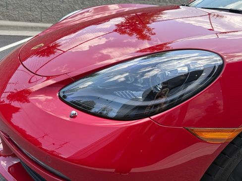Certified 2025 Porsche 718 Cayman RWD image 13
