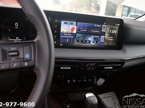 Certified 2025 Nissan Kicks SR image 18